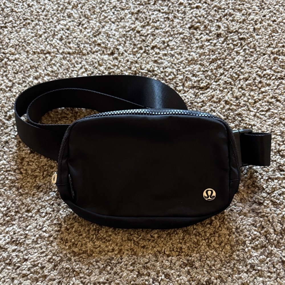 Lululemon athletica Black Belt Bag